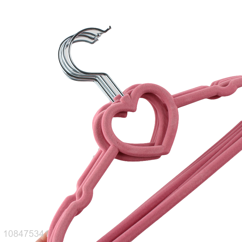 Hot selling plastic non-slip clothes hangers with best quality