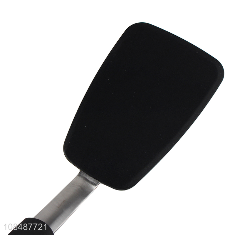 Wholesale kitchen cooking tools flexible silicone spatula for egg & pancake