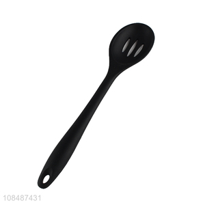 China imports kitchen cooking tool non-stick slotted silicone spoon for mixig