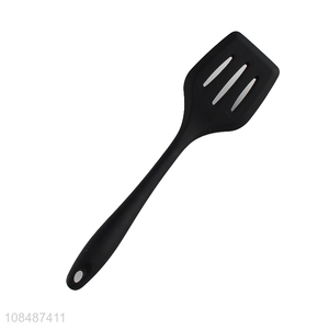 Factory price non-stick heat resistant slotted silicone spatula for steak
