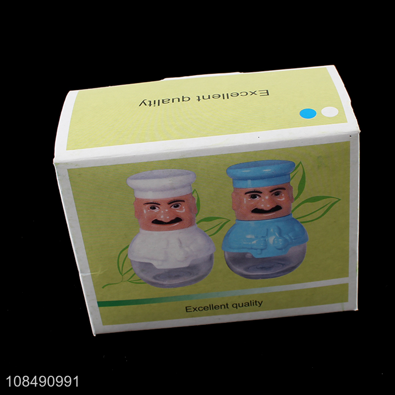 New products creative chef shaped glass salt and pepper shakers set
