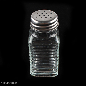 Factory price glass salt pepper shaker spice jar with lid for cooking