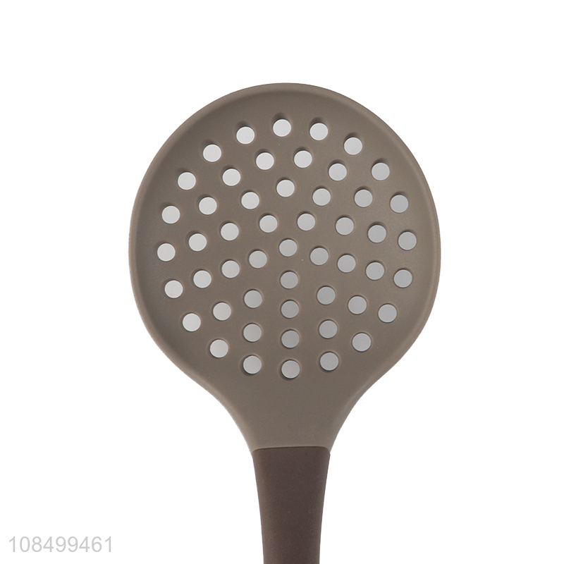 Yiwu market silicone colander plastic handle slotted spoon