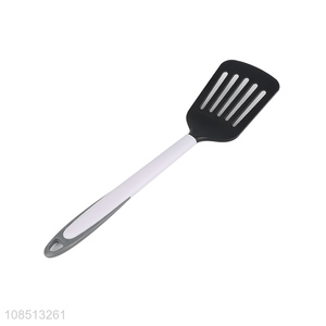 Yiwu market durable kitchen utensils silicone slotted spatula