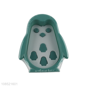 Wholesale cute penguin shape plastic soap dish soap holder