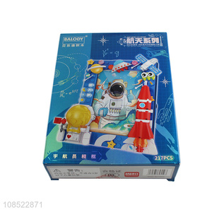 Wholesale astronaut photo frame buiding block set for adults fans