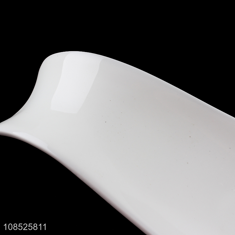 Latest design white cookie plate wave ceramic plate