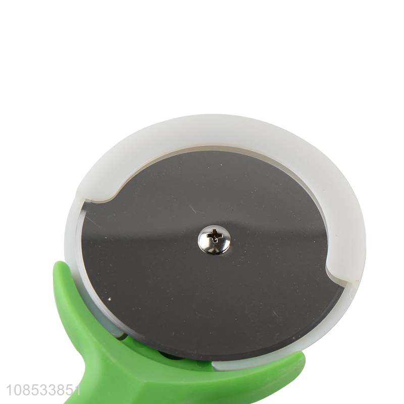 Good quality stainless steel pizza cutter wheel with plastic handle