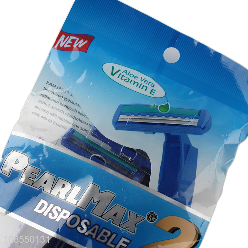 Hot items twin blades with lubricating strip