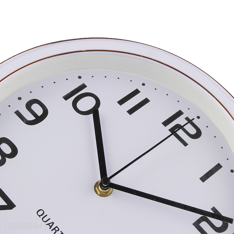 Good quality battery operated modern wall clock for living room