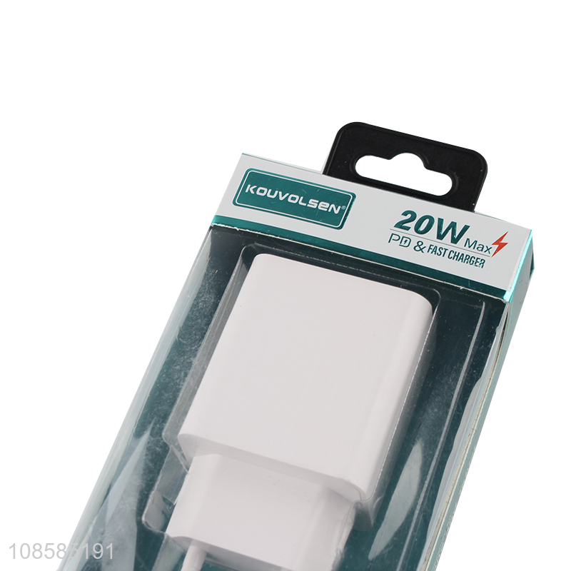 Best selling white quick-acting fast travel charger wholesale