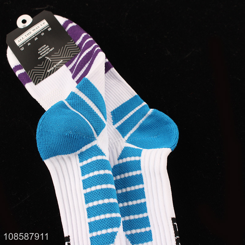 Wholesale men's sports socks professional quick drying basketball socks