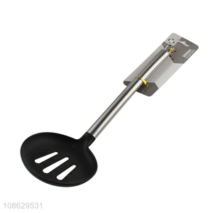 Wholesale kitchen cooking tool non-stick slotted spatula with long handle