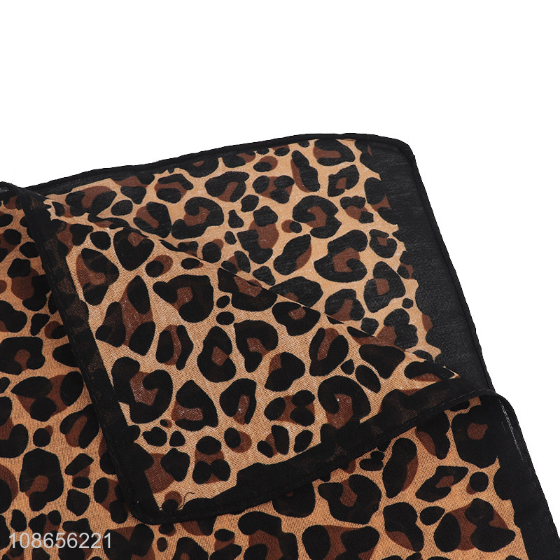 Top selling leopard print square women bandanas kerchief wholesale