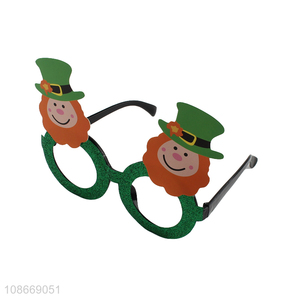 Good Price St. Patrick's Day Party Supplies Plastic Festival Glasses