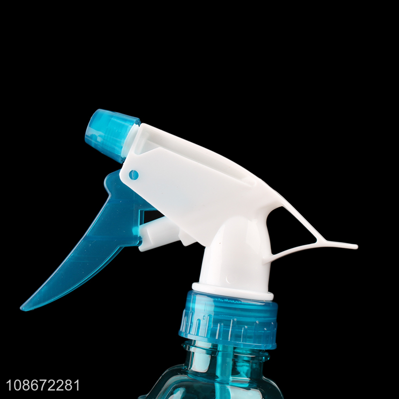 Factory direct sale plastic 300ml spray water bottle for garden supplies