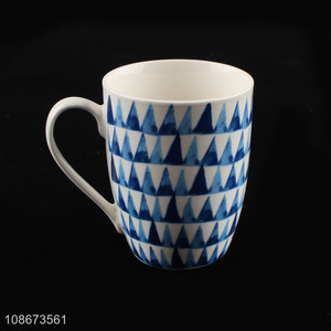 New product hand-painted triangle ceramic coffee mugs with handle