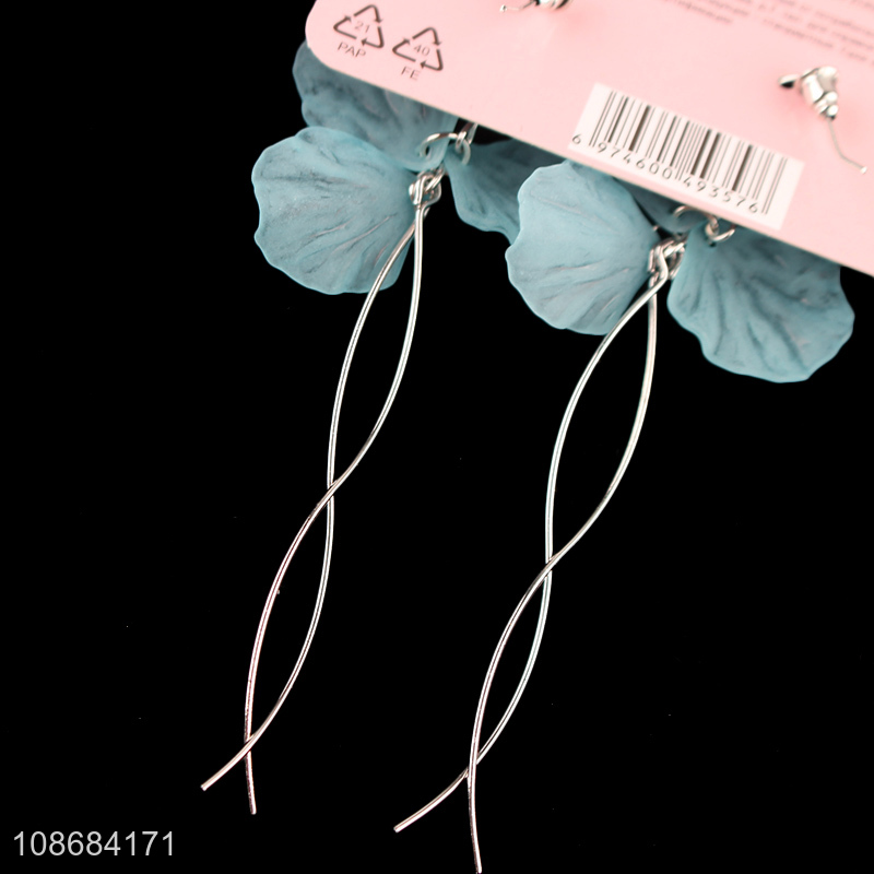 Hot selling aesthetic elegant flower dangle earrings for women girls