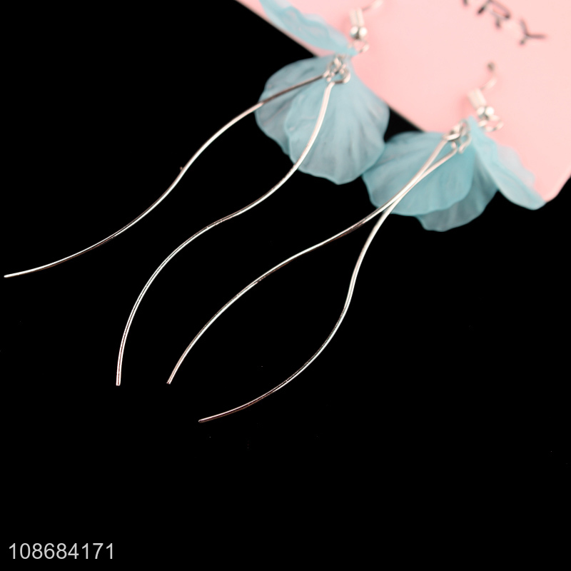 Hot selling aesthetic elegant flower dangle earrings for women girls