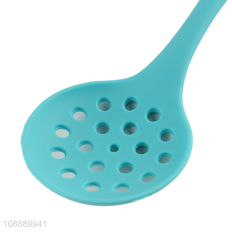 Online wholesale kitchen utensils silicone slotted ladle spoon for home
