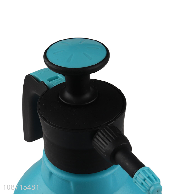 Wholesale 3000ml manual plastic pressure sprayer for garden & disinfection