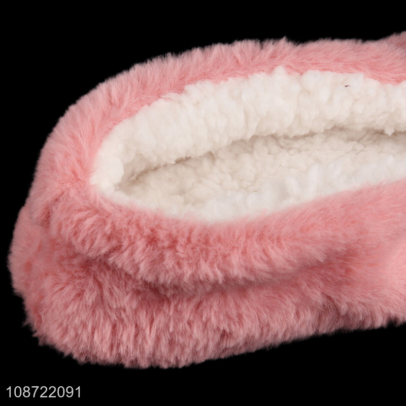 Online wholesale cute anti-slip winter plush house slippers for kids