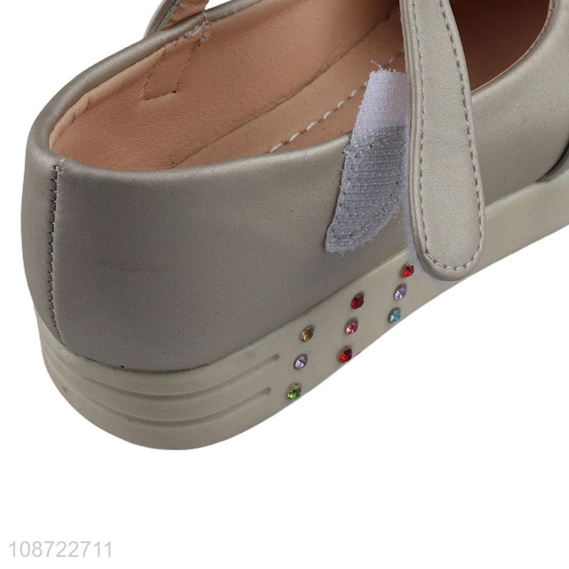 Yiwu market girls children fashion casual shoes soft sole for sale