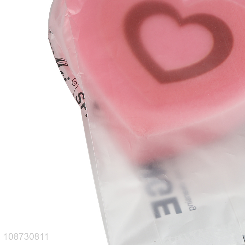 Good quality heart shape soft exfoliating shower bath sponge for sale