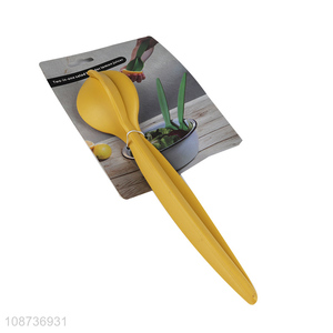 Factory supply 2-in-1 manual lemon orange squeezer salad stirring rod