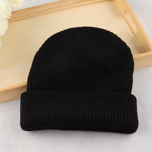 Online wholesale men women <em>winter</em> <em>warm</em> <em>hat</em> custom logo cuff beanie