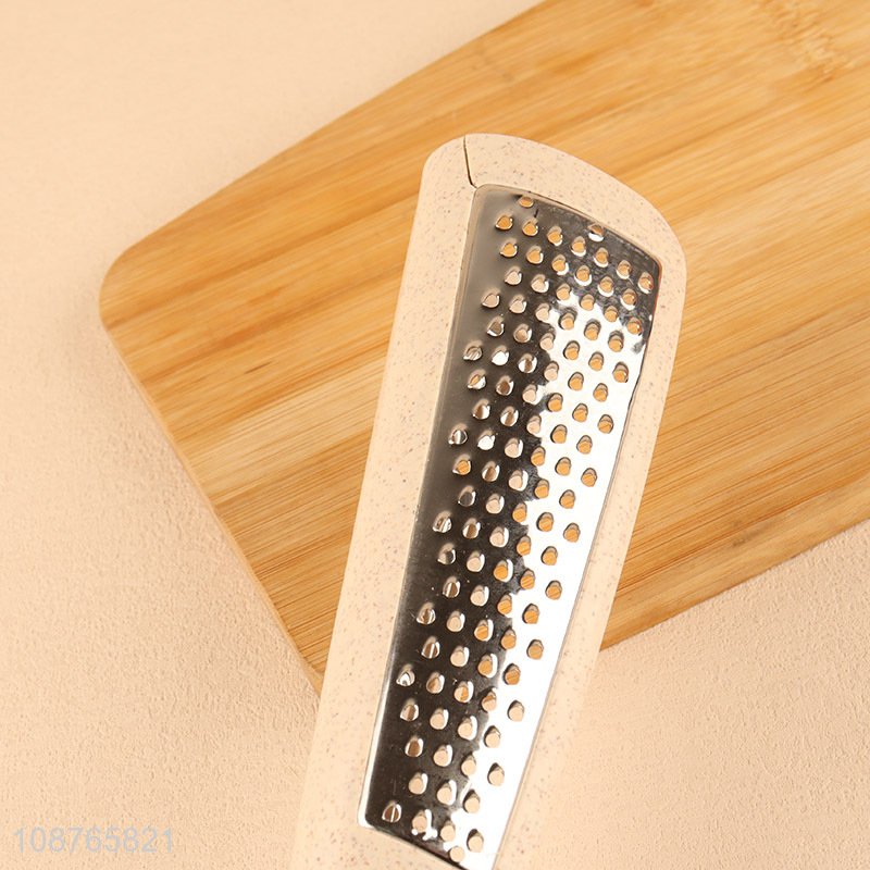 Yiwu market handheld kitchen vegetable grater