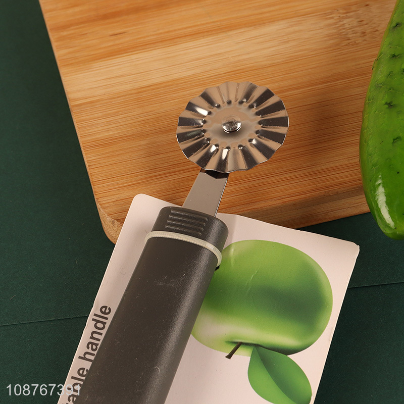 Good quality wheel pizza cutter slicer