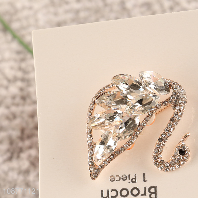 Wholesale rhinestone swan brooch pin for women