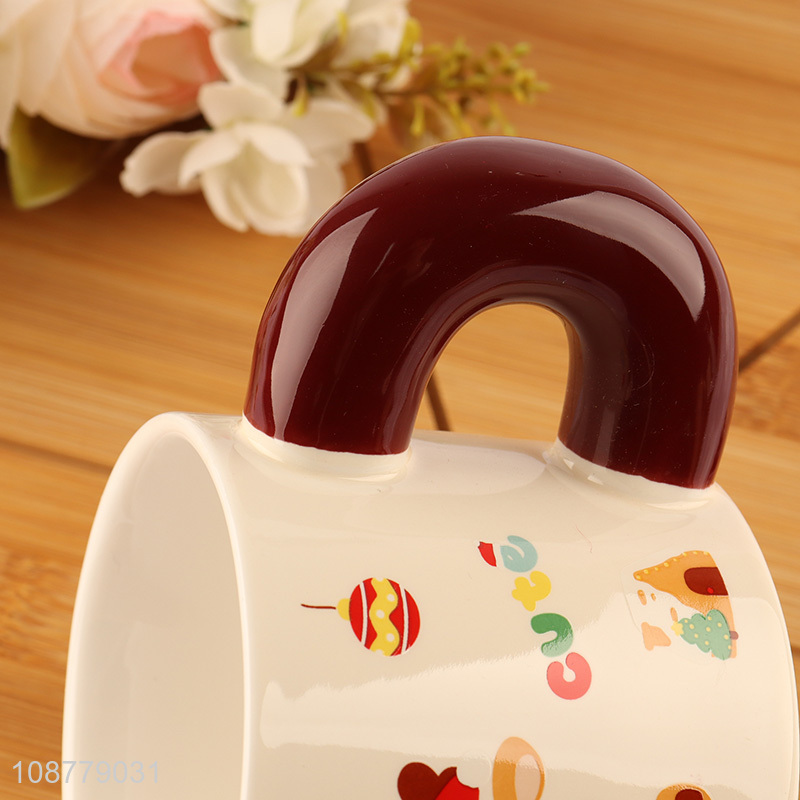 Good quality Christmas ceramic mug with lid & handle