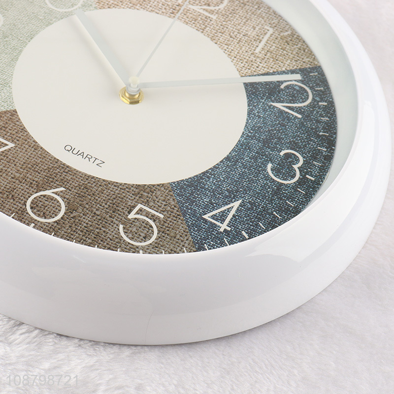 Wholesale round silent plastic wall clock for home office