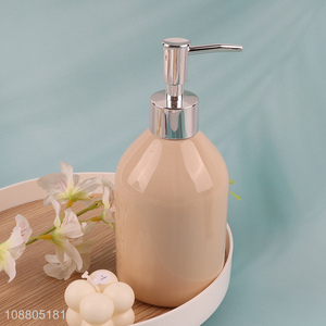 Yiwu market bathroom accessories liquid soap dispenser