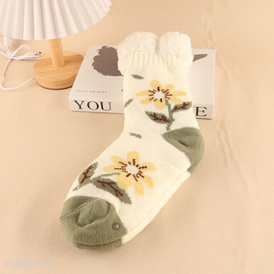 China imports women winter cozy slipper socks with gripps