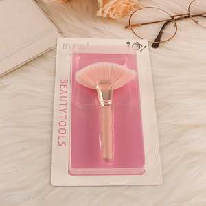 Top sale fan shaped <em>makeup</em> <em>brush</em> for beauty tool