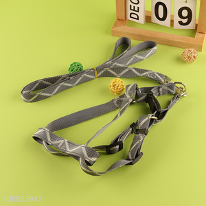 High quality durable adjustable dog harness and <em>leash</em> set for sale