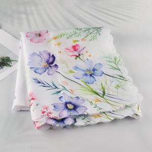 Hot Selling Floral Print Polyester <em>Tablecloth</em> Washable Table Cloth