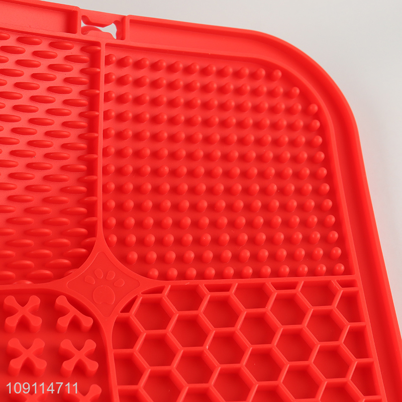 Best selling square silicone slow feeding mat dog lick mat