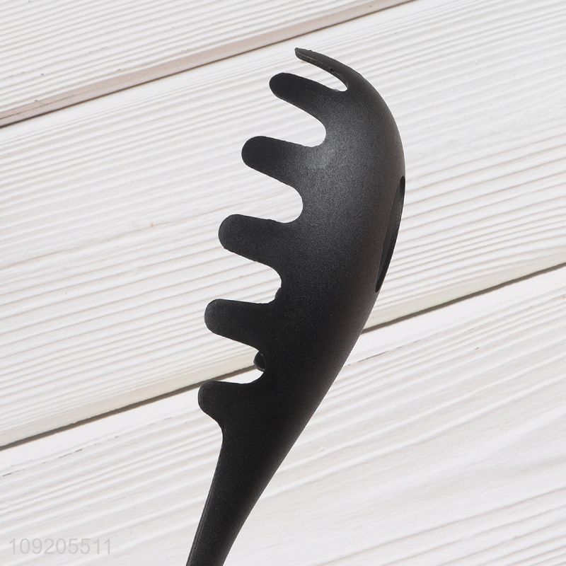 Popular products long handle kitchen utensil spaghetti spatula for sale