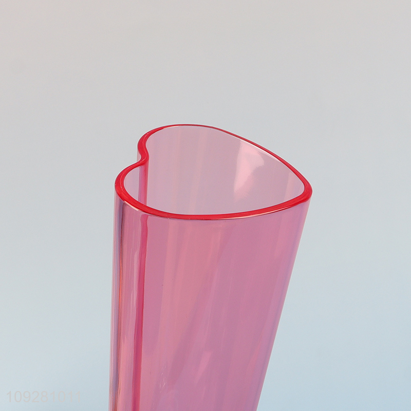 Online wholesale heart shape champagne glasses goblet glasses