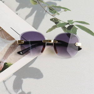 Yiwu market purple summer outdoor fashion sunglasses