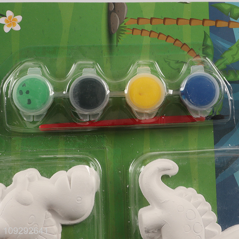 Low price dinosaur series DIY gypsum painting toys