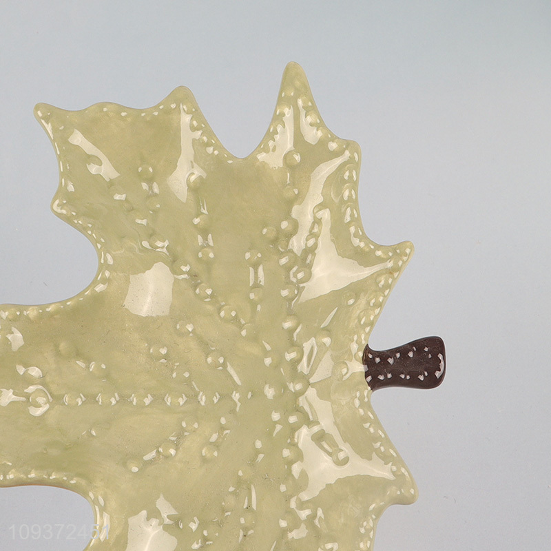 Low price ceramic maple leaves shape plate for sale