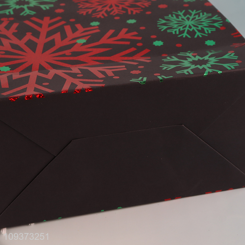 Hot sale snowflakes printed gifts packaging bag paper bag