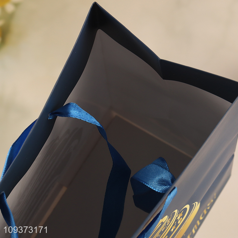 Latest products merry Christmas gifts packaging bag paper bag