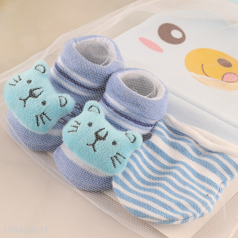 Top selling comfortable baby hat socks accessory set