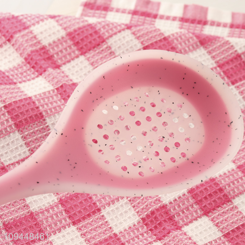 China supplier silicone kitchen utensil skimmer spoon